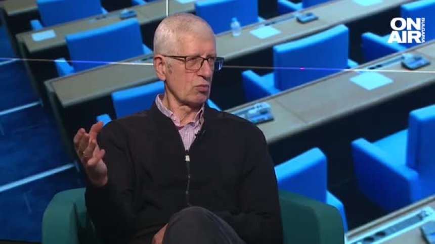 Румен Овчаров: Натиск има не само върху "Лукойл", изчегъртва се всичко руско