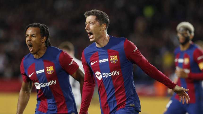 "Барселона" надви "Осасуна" и си осигури финал с "Реал" (М) за Суперкупата