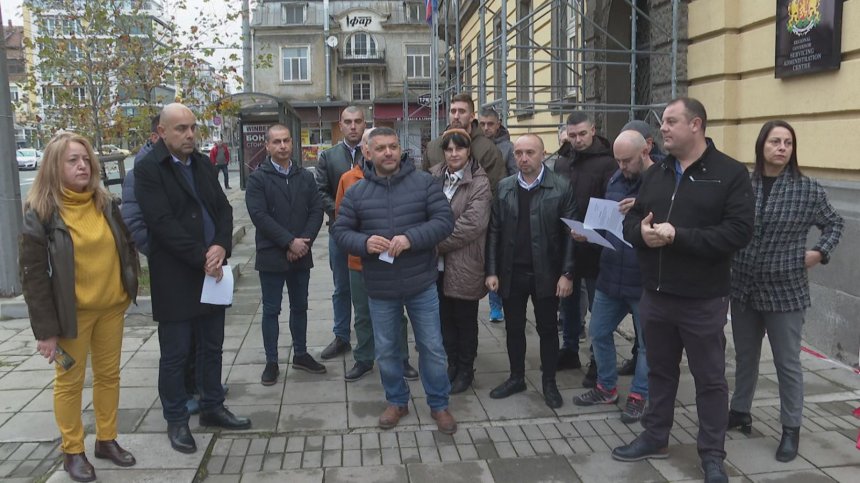 Жители на Приморско, Царево и Созопол на протест, искат оставка на шефа на ВиК-Бургас
