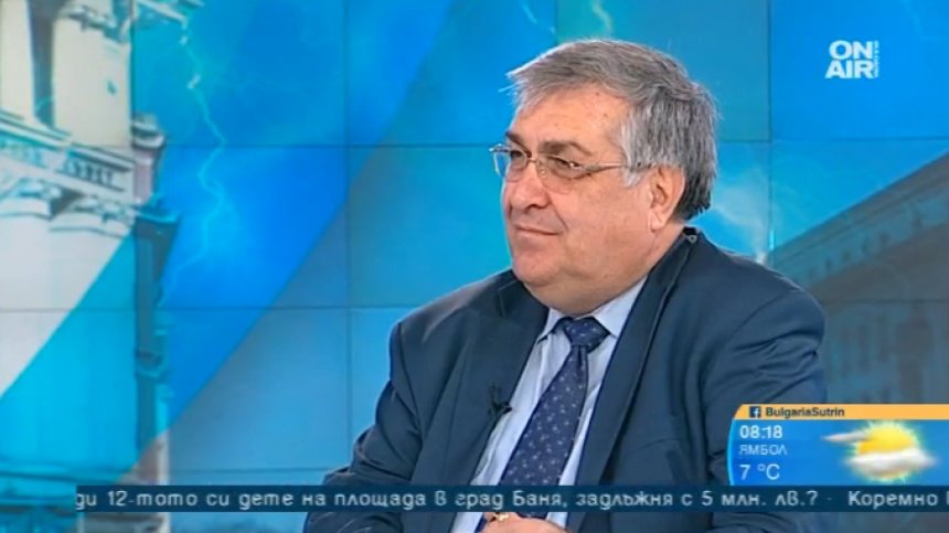 Скандали и лавирането между тях&hellip; Това ли е политиката?