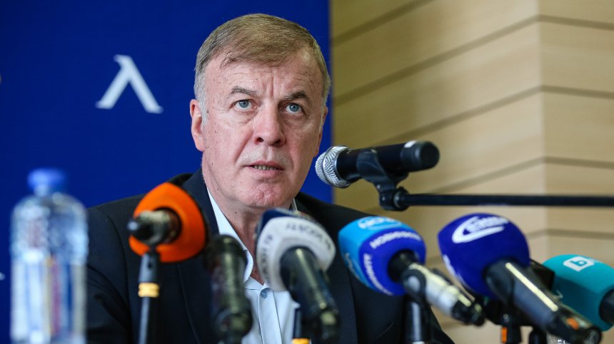 Дълговете на "Левски" към НАП са почти 12 млн. Сираков: 10% от акциите се пускат в продажба