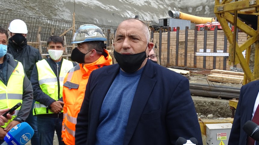 Борисов: Лидерите, които подценяваха коронавируса, сега събират трупове