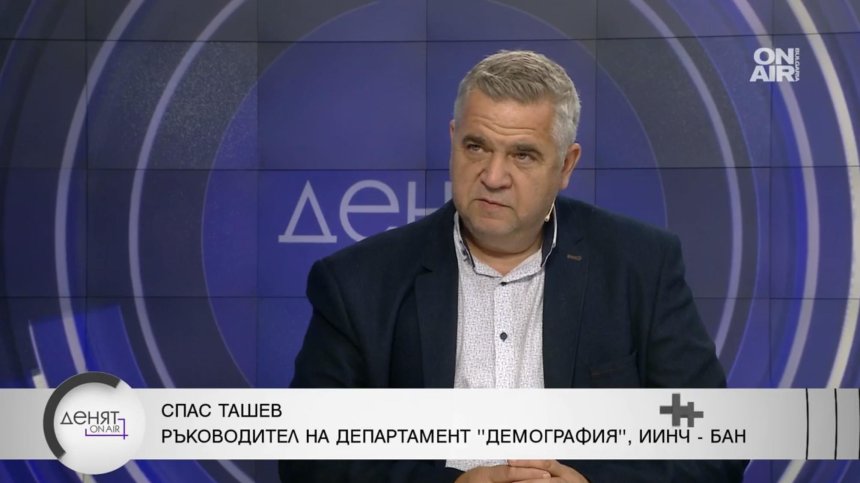 Топим се по-бавно от Италия, имаме шанс да обърнем тенденцията на миграцията