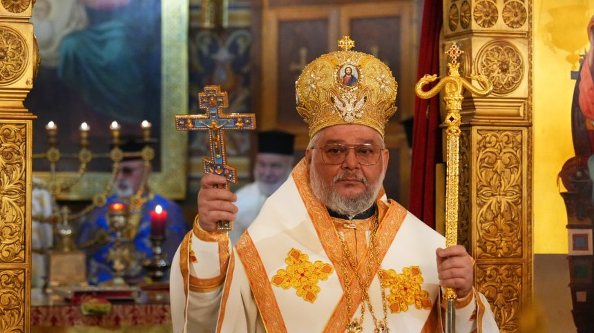 Митрополит Киприан отбеляза именния си ден с литургия в Шипка