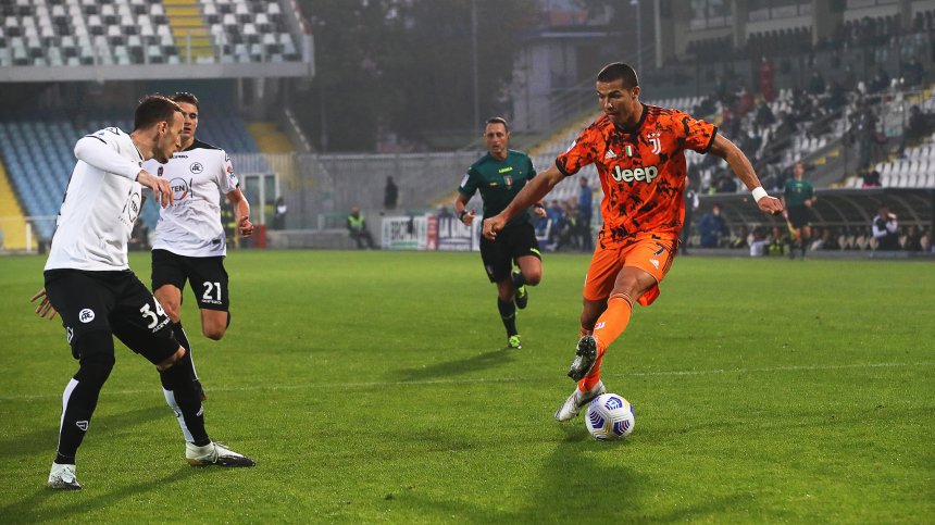 "Ювентус" спечели гостуването си на "Специя" с 4:1, Роналдо с 2 гола