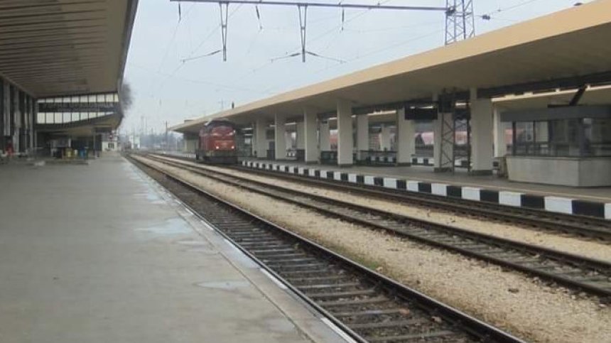 Автомати за 400 хил. лв. на БДЖ останаха без място за монтаж