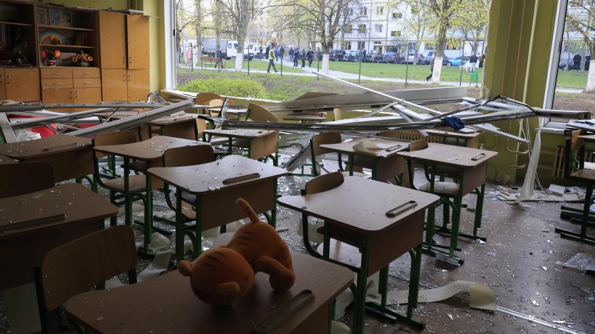 Строят масово подземни училища в Харковска област