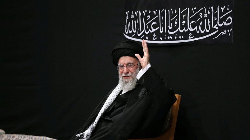 Али Хаменей: Израел падна на колене и се вкопчи в САЩ от страх пред Иран