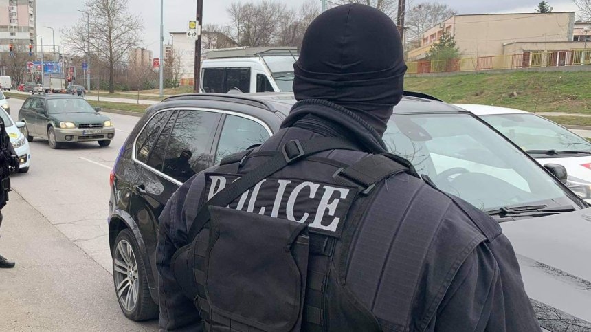 ГДБОП разследва хакери в Разград за пране на пари