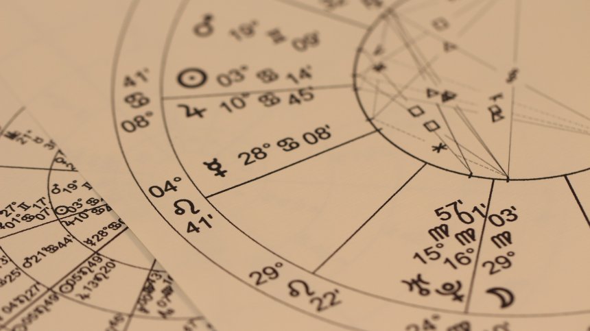Хороскоп за 10 март: Някои зодии трябва много да внимават с емоциите