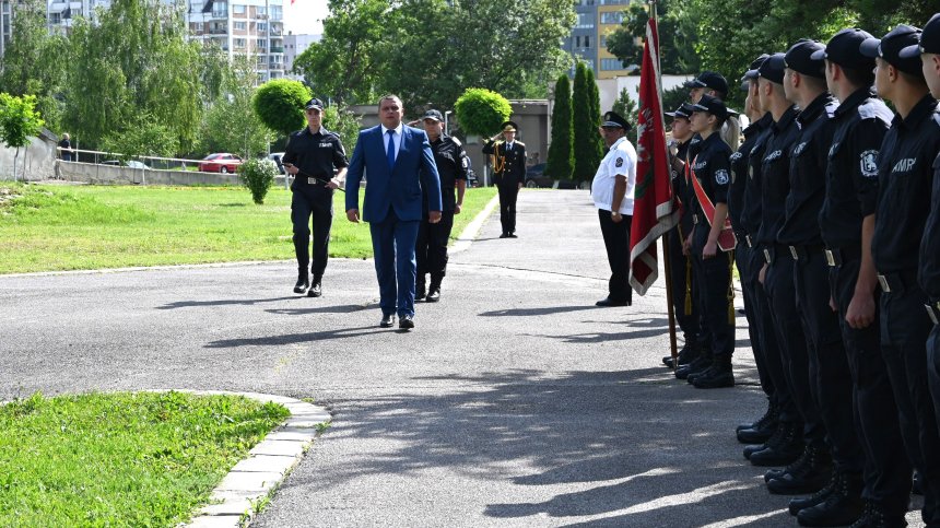 Връчиха дипломите на магистри от випуск 2024 на церемония в Академията на МВР