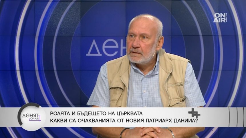 Проф. Овчаров: Няма причини да не се гласува проектокабинетът "Желязков"