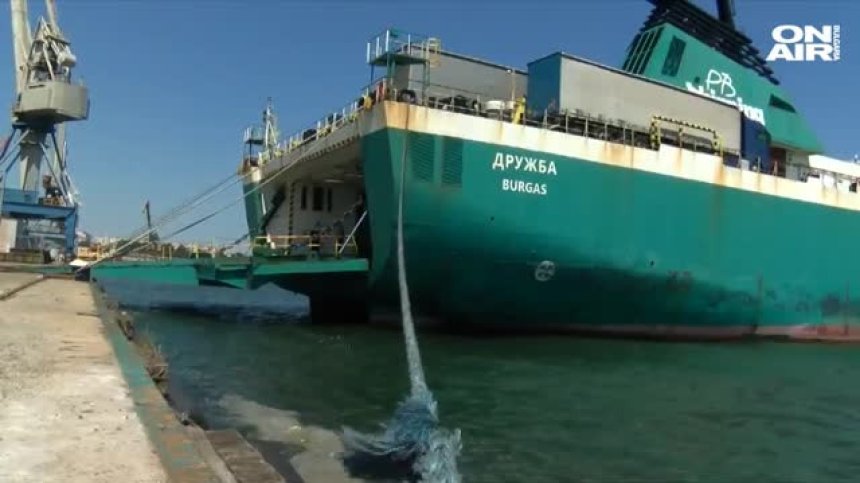 За първи път изборна секция на ферибот: 28 моряци ще гласуват в открито море