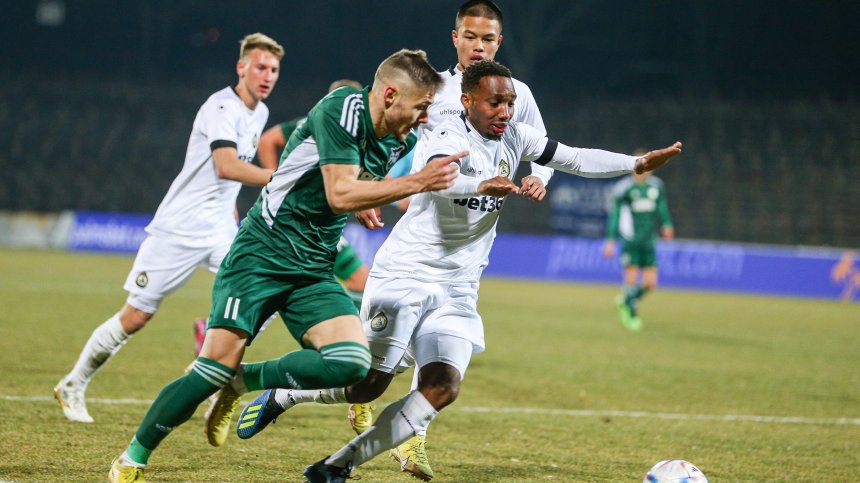 "Славия" отнесе с лекота "Пирин" (Благоевград) с 2:0, изпревари "Локо" (Пд)
