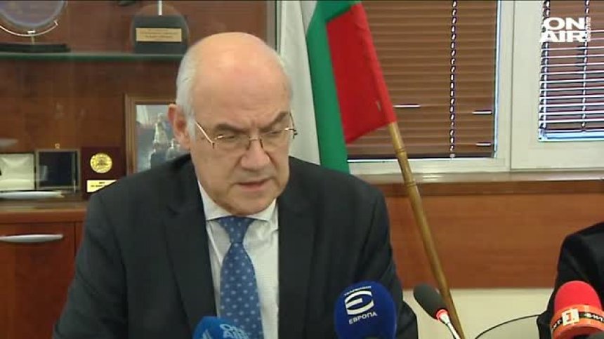 КЕВР и енергийното министерство започват спешни проверки на ЕРП-тата