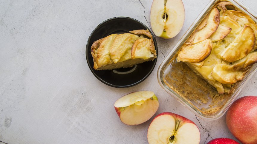 Рецепта от тефтера на баба: Ябълков сладкиш с шоколад