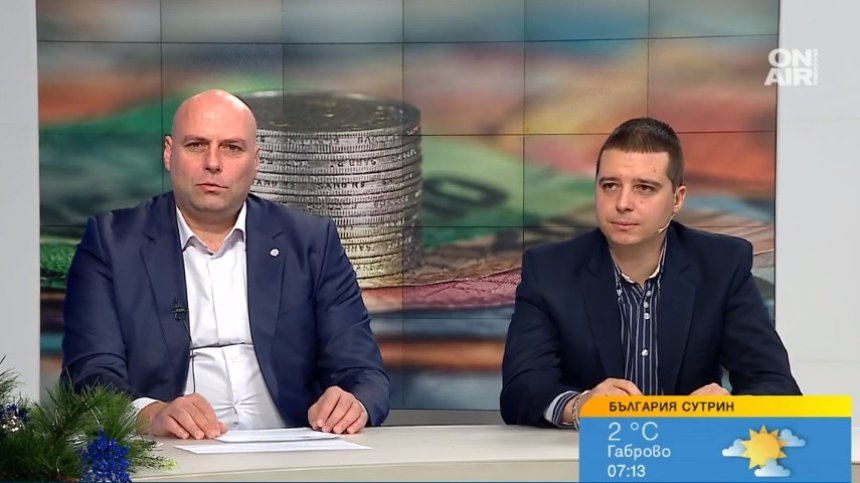 Ниски заплати и много извънреден труд: Автобусните шофьори в София подновяват протестите