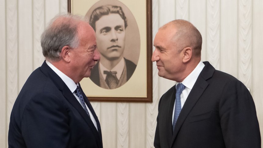Радев: Войната в Украйна промени средствата за военни операции, важна е и мотивацията