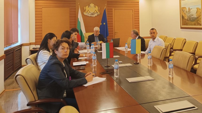 Ще обменяме данни с Украйна за търговията със селскостопански стоки