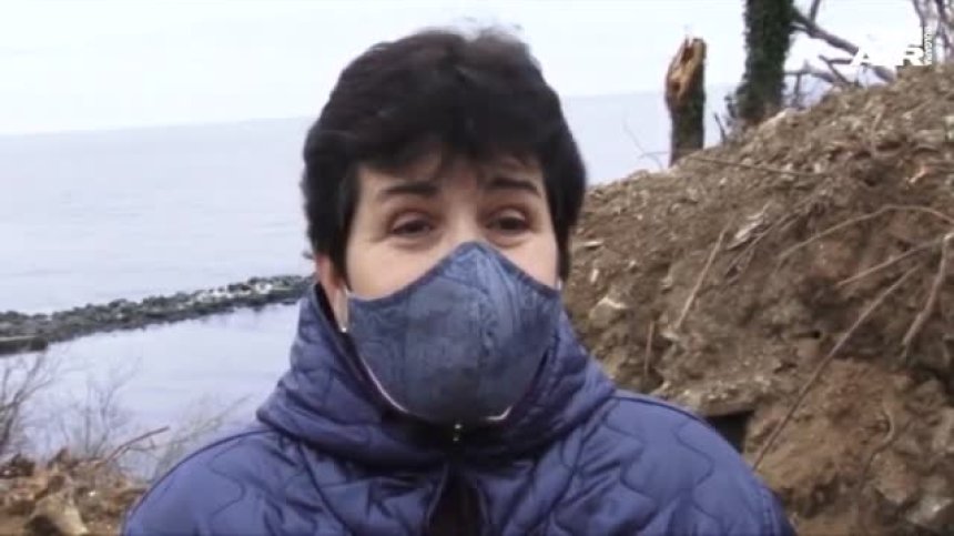 Строеж на брега на морето в Китен възмути граждани