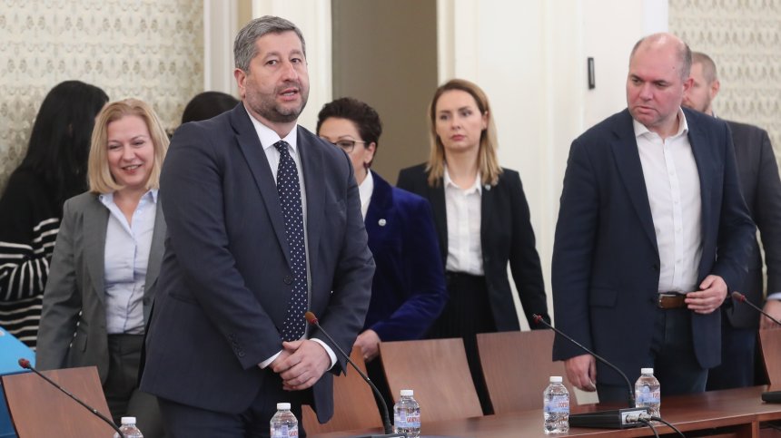 Иванов: За да излезем от кризата, ГЕРБ и "Продължаваме промяната" трябва да се договорят