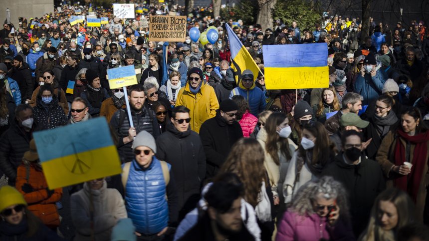 Вълна от съпричастност за Украйна в Европа, а в Белград изразиха подкрепа за Путин