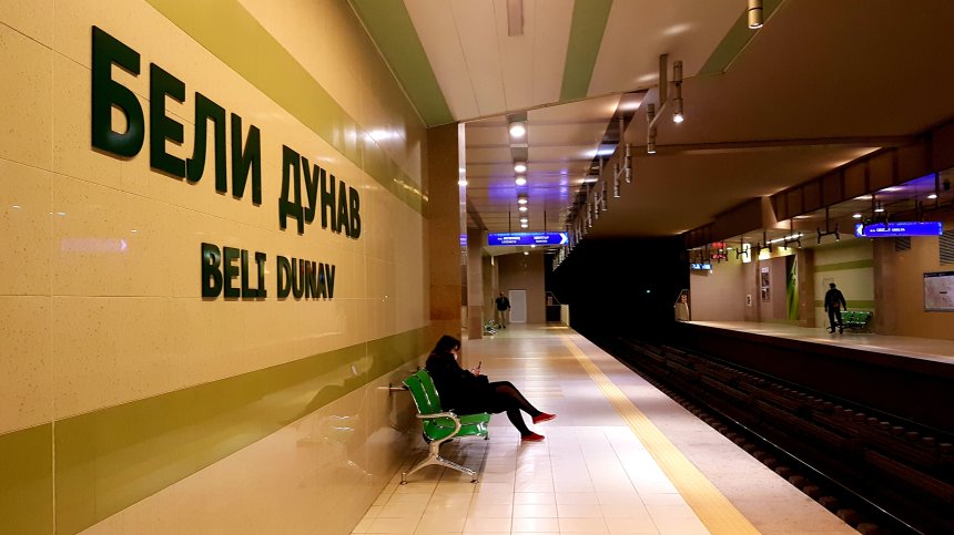 Над 700 камери ни следят в метрото за спазването на дистанция