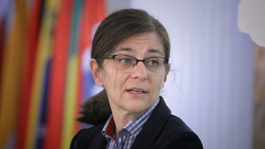 Генчовска: Около 1 000 българи са се евакуирали от Украйна с автобуси и влакове
