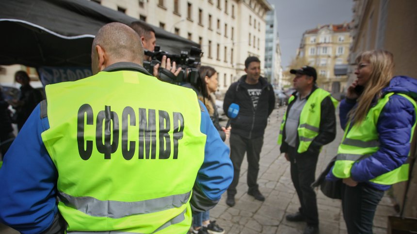 Полицаи, надзиратели и пожарникари продължават с протестите, сами си купуват оборудване