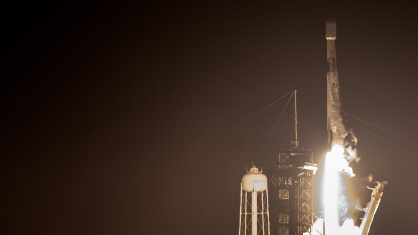 НАСА изпраща гравирани дискове, съдържащи информация за човечеството, на Луната