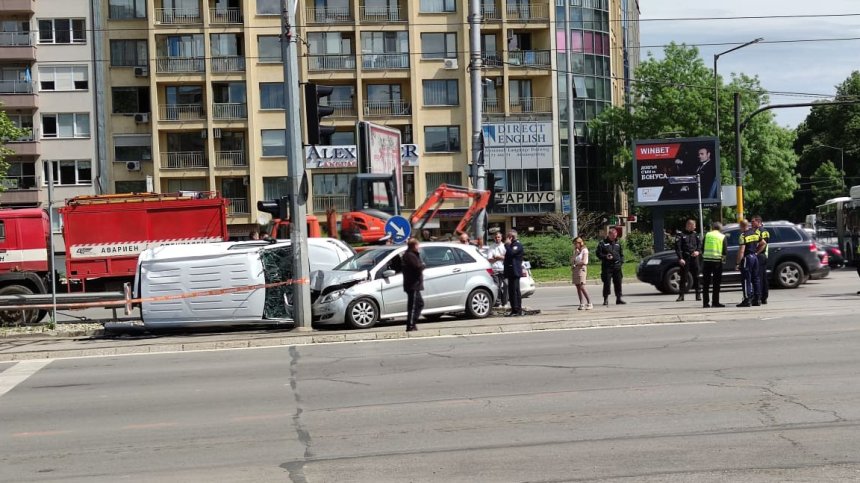 Вежди Рашидов е в болница след катастрофа в София
