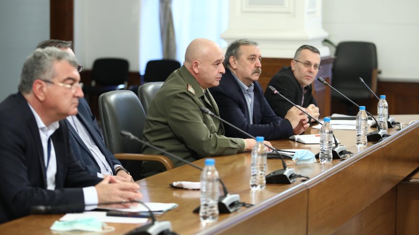Националният оперативен щаб спира да дава редовните си брифинги