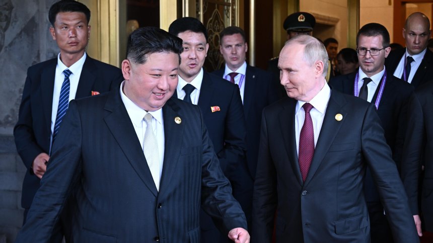 Ким Чен Ун за рождения ден на Путин: Имаме братски дълг към Русия