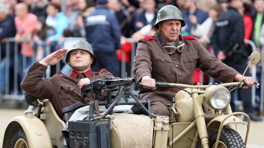Празнични събития по повод 6 май ще се проведат в различни гарнизони на страната
