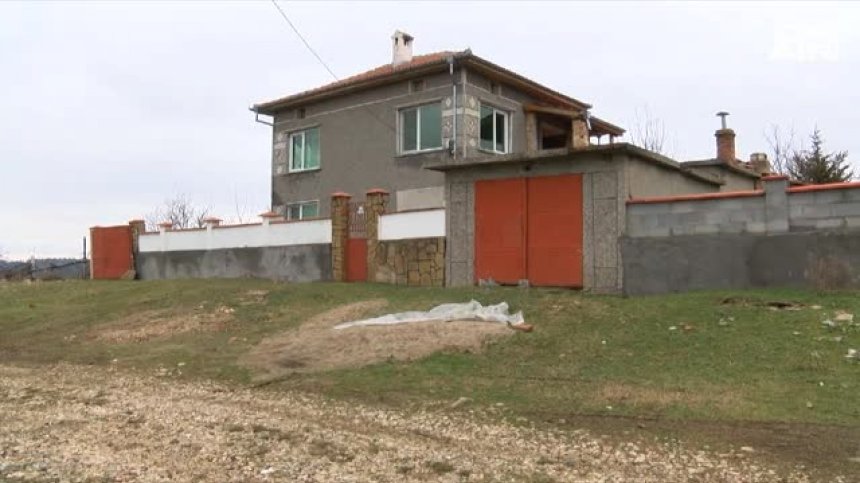 Мъж от Добри дял завърза приятелката си, защото се скарали