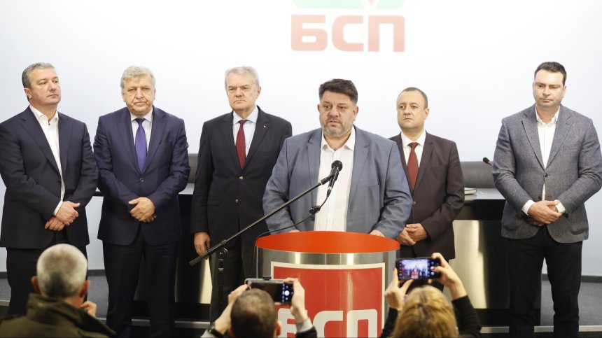Изпълнителното бюро на БСП подава оставка, Зафиров остава начело