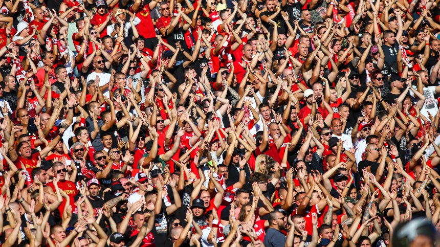 ЦСКА към Сектор Г: Не хвърляйте ракети и бомби, всички сме хора, всички сме българи