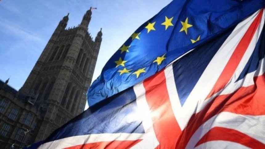 Брюксел посече Лондон: Няма да предоговаряме Brexit в частта за Северна Ирландия