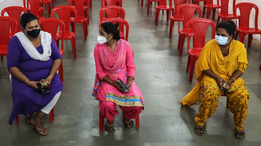 Неизвестният вирус в Индия атакува: Десетки са жертвите, 12 деца - само за 24 часа