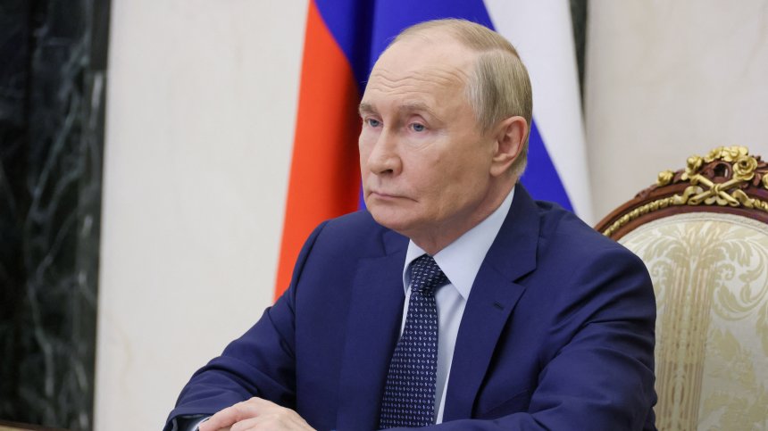 Доналд Тръмп стяга обръча, но Русия обяви имунитет срещу санкциите