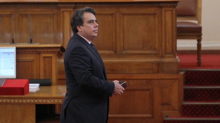 Асен Василев: Всичкият газ е лош за България, защото в вносен, не само руският