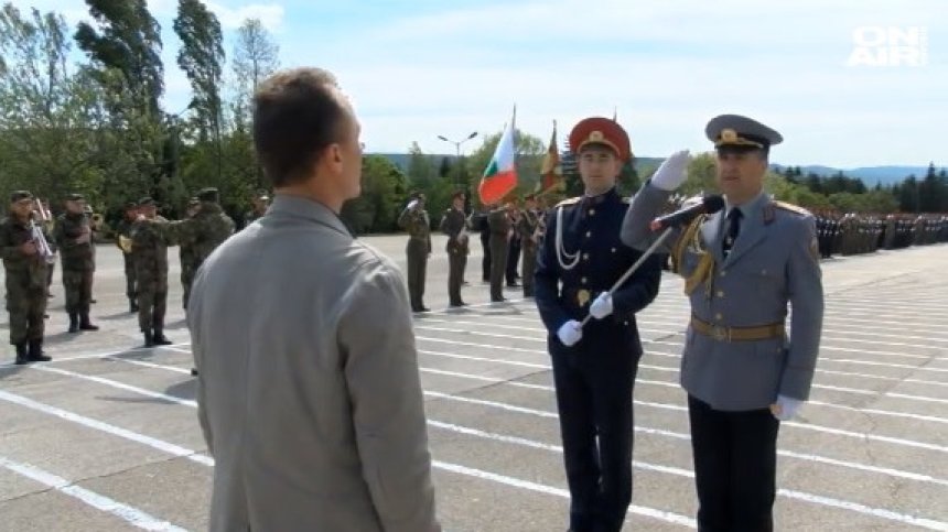 Военният парад за 6 май ще се проведе във Велико Търново с курсанти