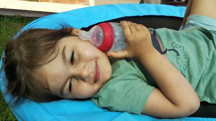 Зов за помощ: 4-годишната Рали има нужда 600 000 долара, за да живее