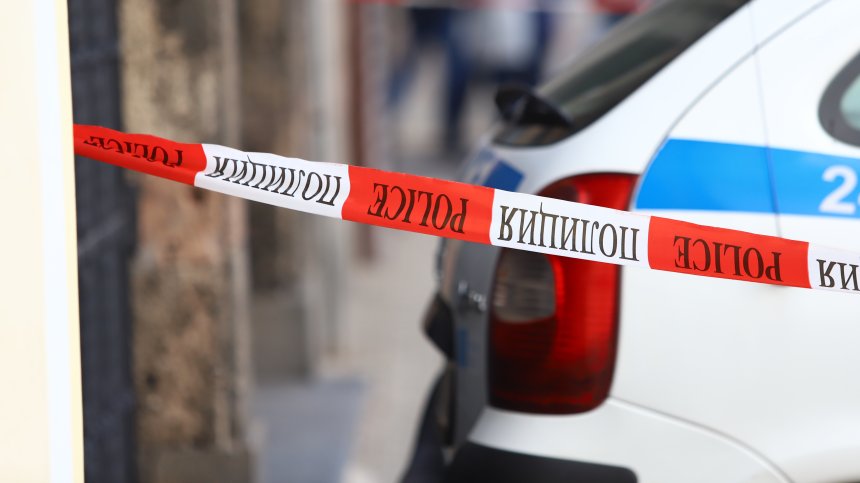 Полиция блокира Бургаско, 14 души са задържани за търговия с гласове