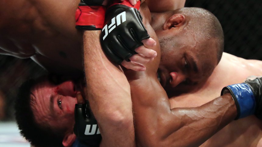 Глобяват бойците от UFC, ако възразяват срещу мерките за коронавируса