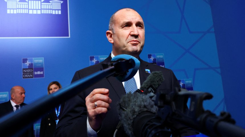 Радев пред НАТО: Няма да подкрепяме Украйна за сметка на България