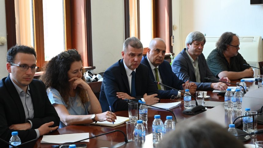 Имотните измами ескалират, властта иска спешни законови промени