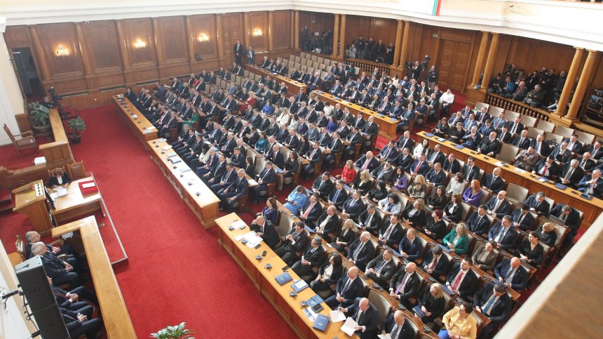 Контактната група Плевнелиев-Паси започва работа, първо се среща с ГЕРБ