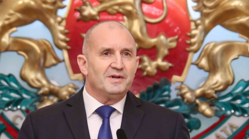 Румен Радев: Партия ще правим след изборите