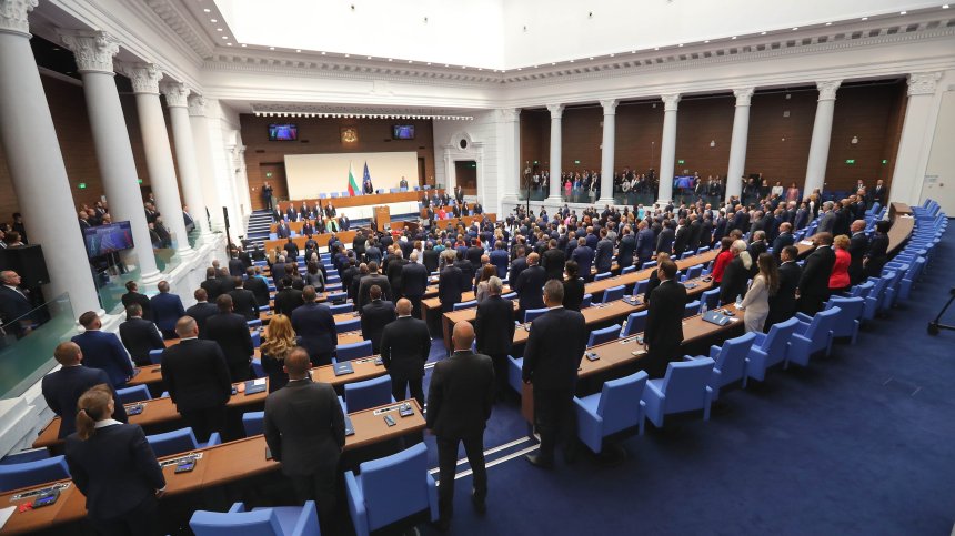 Ще получават ли депутатите заплати по време на предизборната кампания?